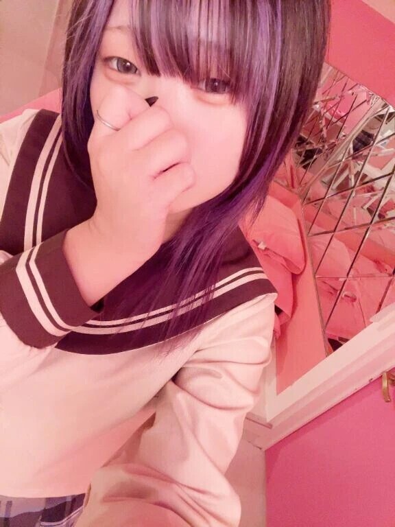 登校しました笑