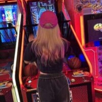 出勤してます。