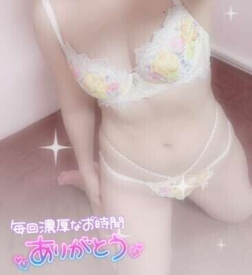 19日(木)22時25分の本指Wさん🦄🪽✨✨