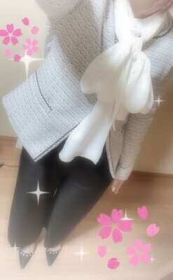 明日はお休みだよん🌙.*·̩͙