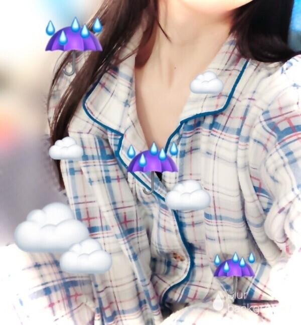 (ᵕ - ⩊-)ᶻ 𝗓 𐰁