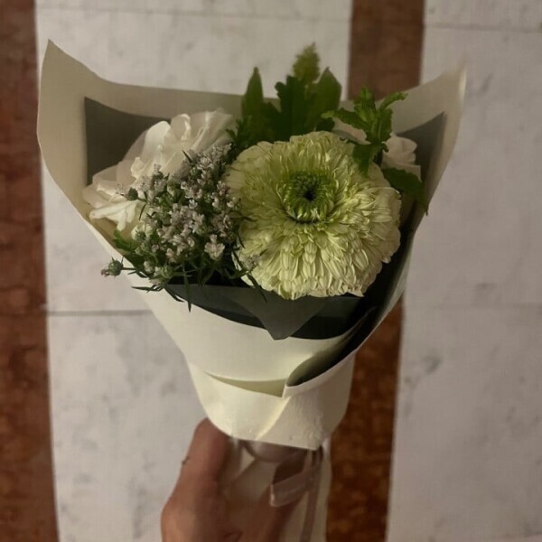 花も団子もお酒も大好き人間❤️‍🔥お花ありがとう🥰