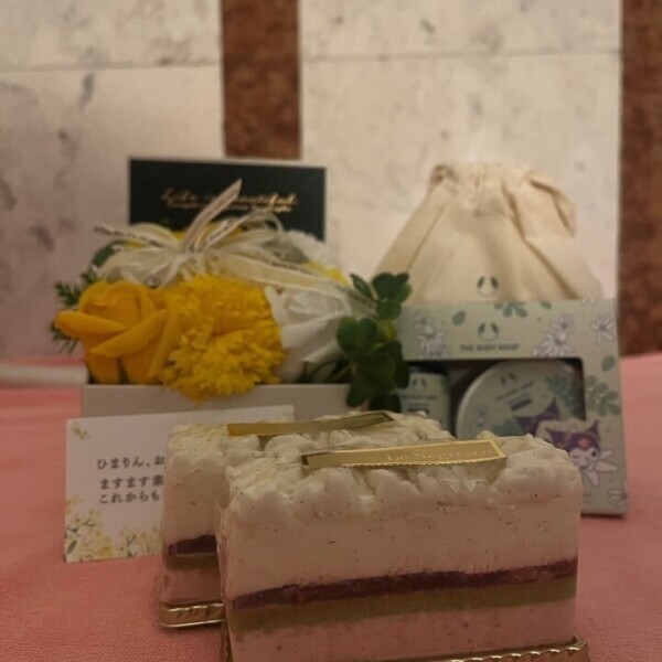 祝ってくれてありがとう🌹🤍💛