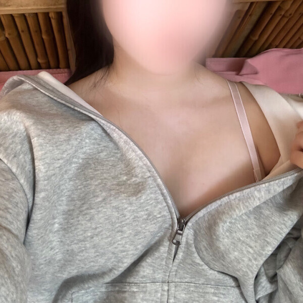 明日いつもより短い時間だけどもうそろそろ平日出勤少なくなるから待ってる♥️