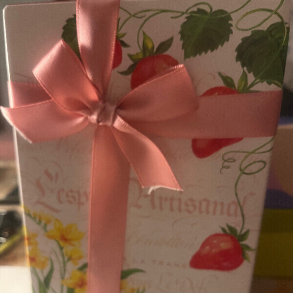 今週もおつかれさまでした🤍素敵な差し入れありがとう🌹🍓