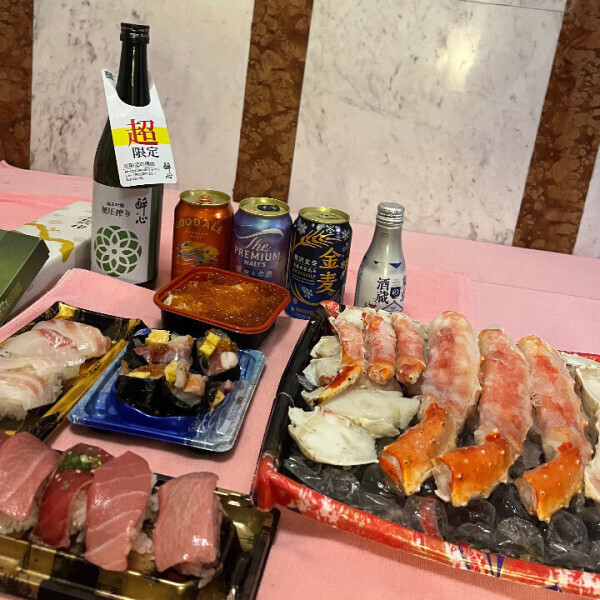 🦀贅沢に頬張りまくり🦀お土産明日美味しくいただきます🌹