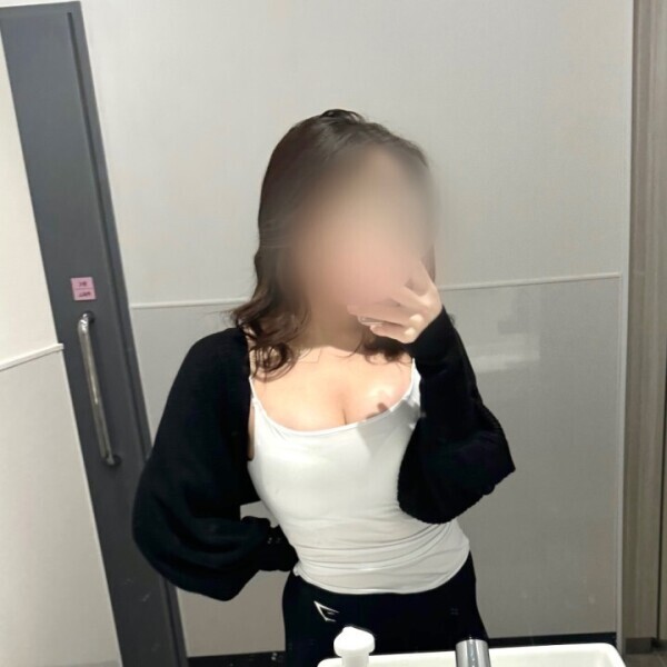 明日7時〜出勤🐰