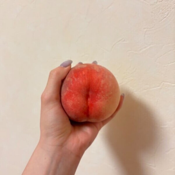 桃もらった🍑
