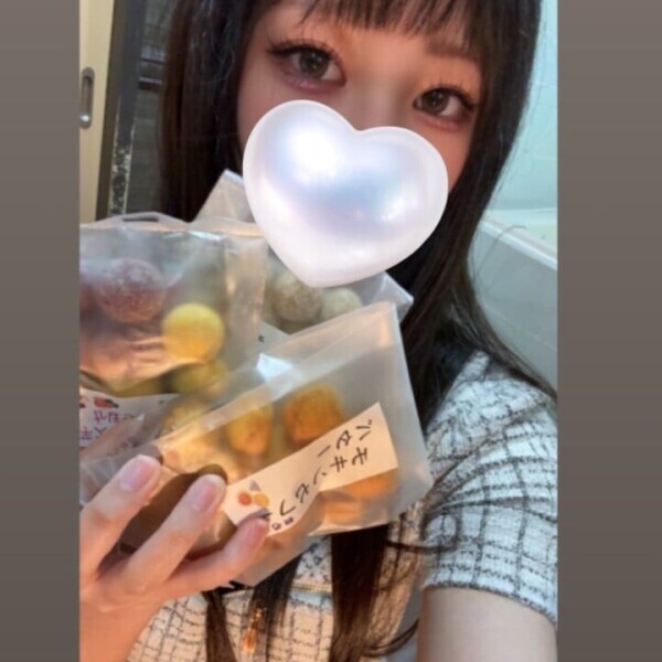 明日も16時からいます😍