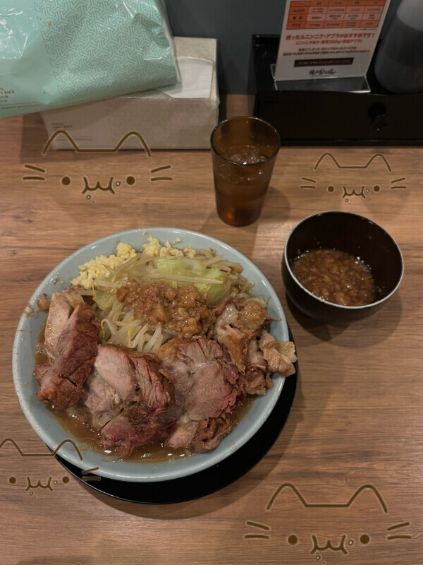 いっぱい食べるよ( ..)
