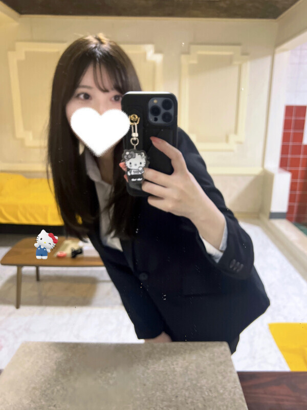 🖤 ̖́-