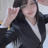 👩🏻‍💻👔