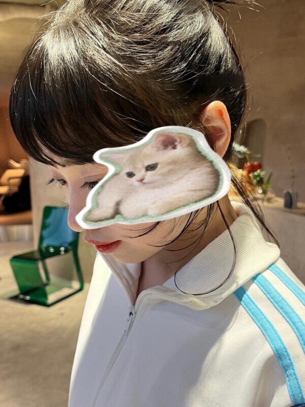 ✦.°