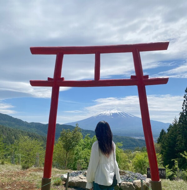 🗻