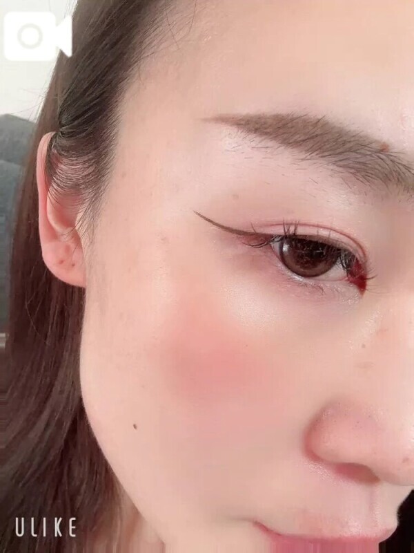 キョロキョロ👀