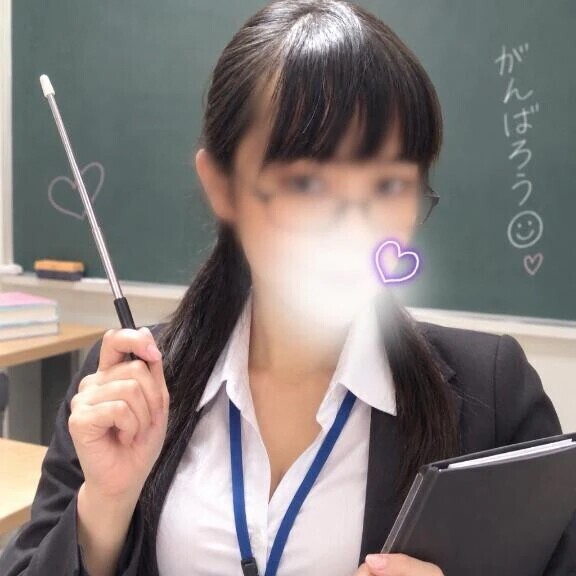 メガネとチラ見せ⸜(*˙꒳˙*)⸝