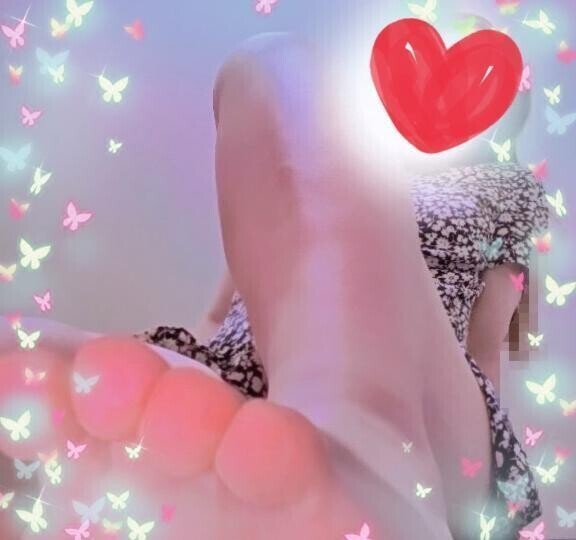 ナマ足派？パンスト派？