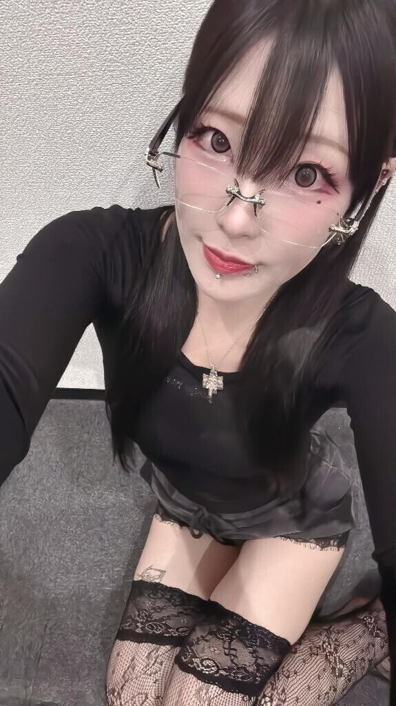 エロメガネ。