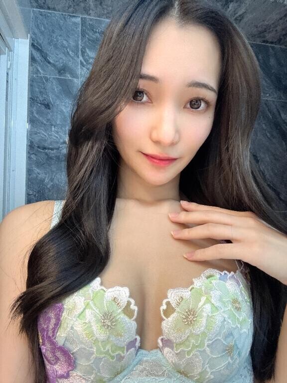こういうオンナです?