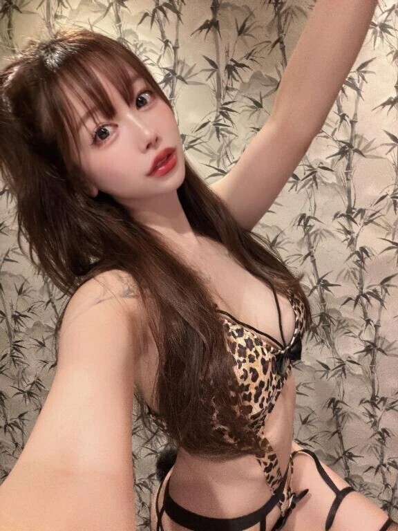 ヤほ〜✋