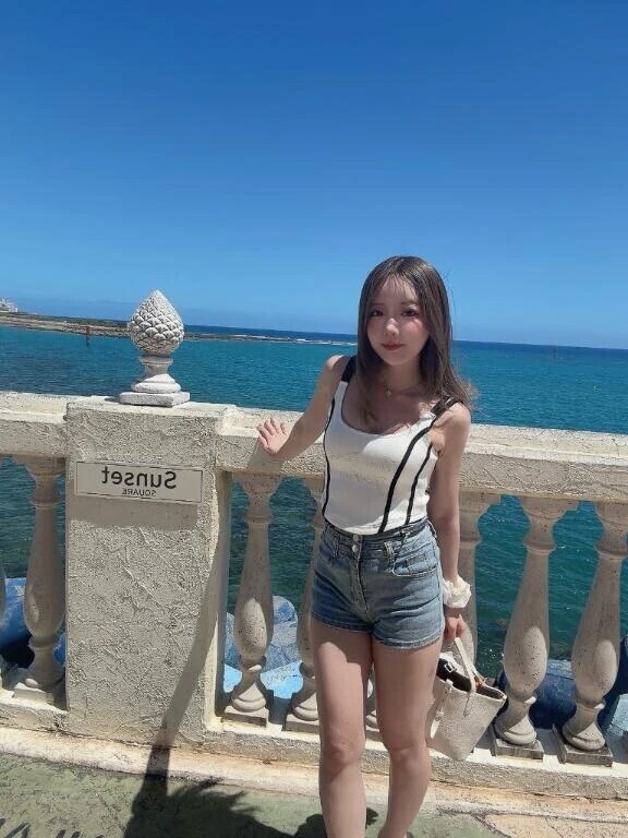 👖