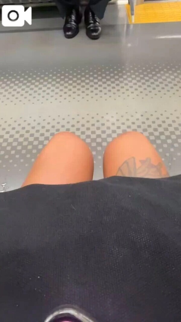 😳