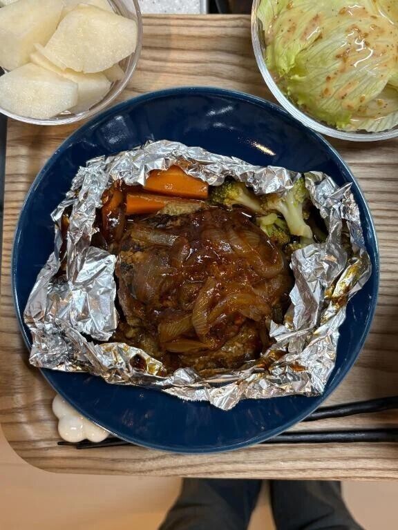 煮込みハンバーグ