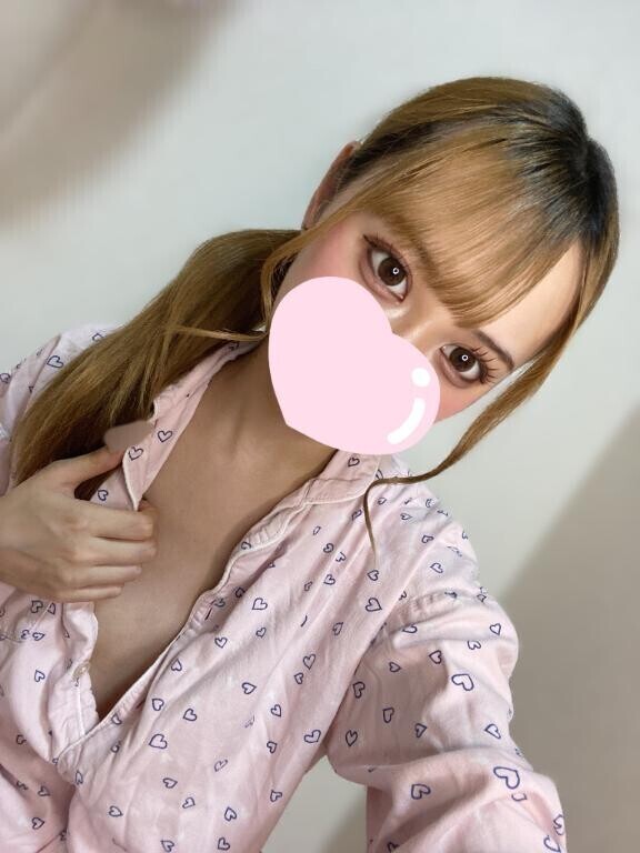 パジャマ姿?