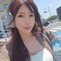 リナ