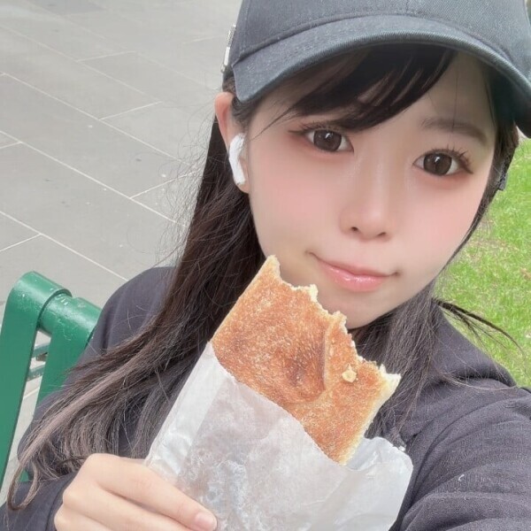 「光は闇の中に輝いている。闇はこれに打ち勝たなかった。」