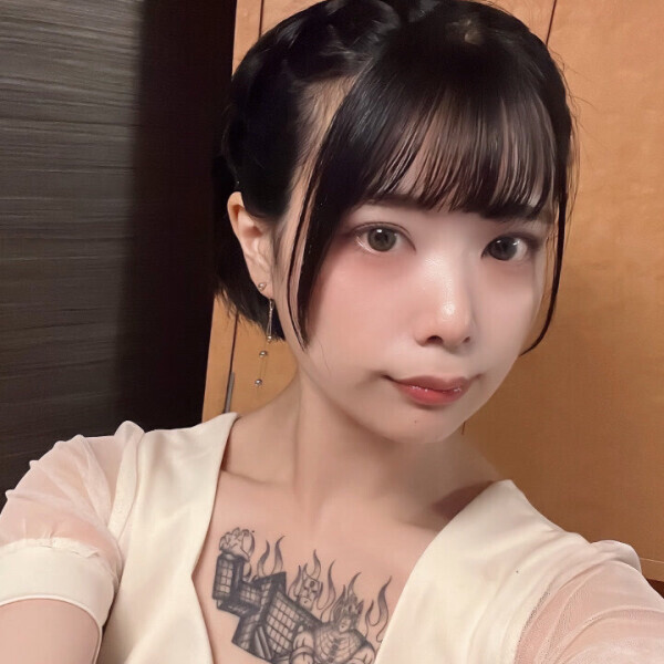 髪の毛編み込んでもらった😀🎵