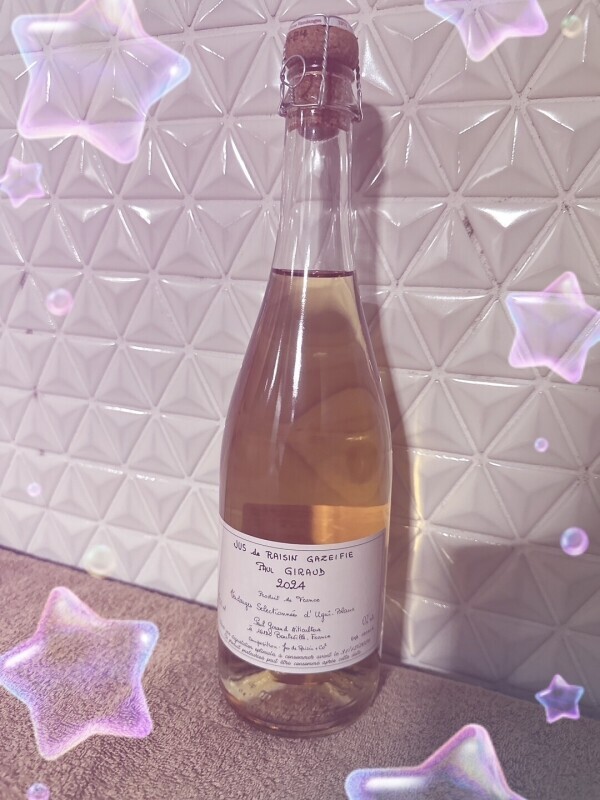 🍾✴︎ .。