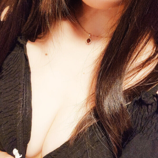 谷間にだーーーいぶ！🤿