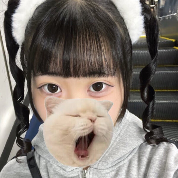 明日はバイオレットにいるよ🎶