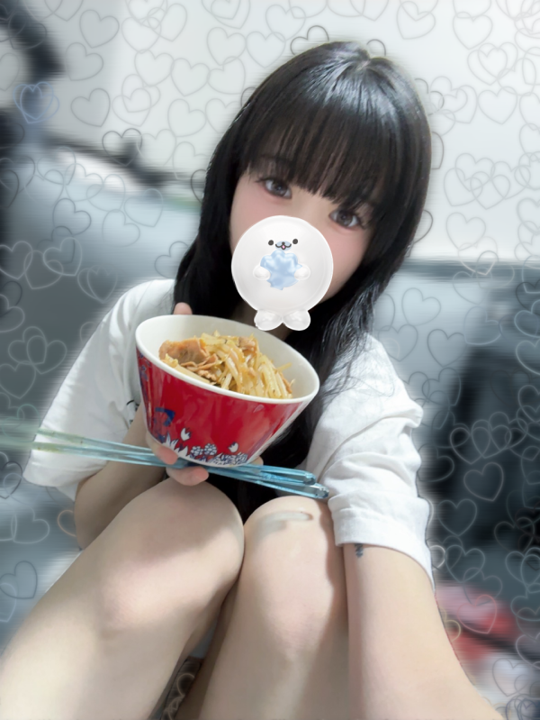 満身創痍𐔌˘- · -˘𐦯笑