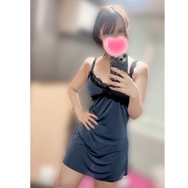 🧏🏻‍♀️❤️