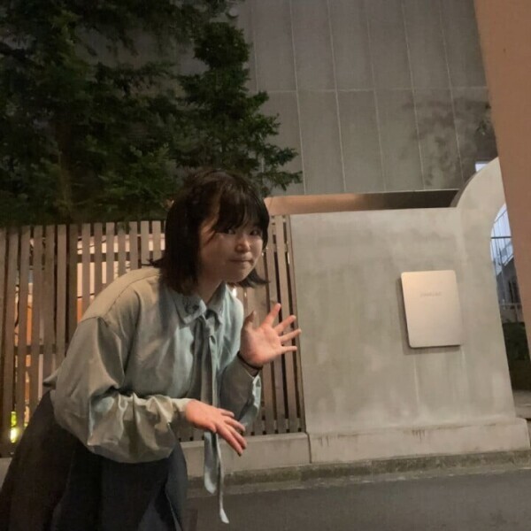 寝る