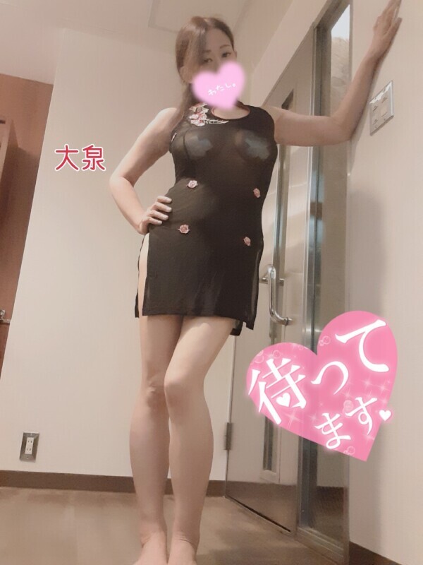 本日出勤でーす(コスプレあります)