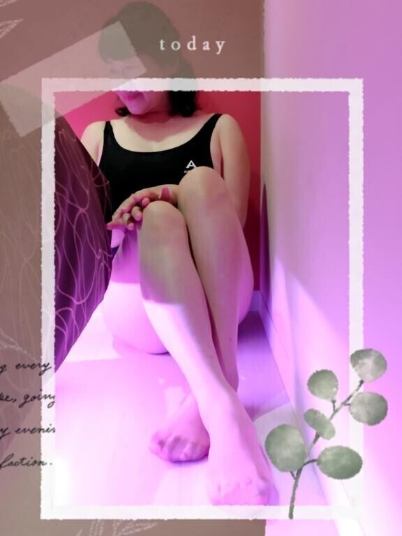 妄想癖が悪戯をする、、、初めてお会いすることも忘れて、もう止まらない…。『お願い！そこに旦那が寝てるから、動けないように縛ってくれない？その旦那の前で、私を犯して……。』『これがお前の女房の姿だ！よく見ろよ、ほらっ！！柔らかくて…、いい乳してんじゃねぇか、レロレロレロレロ……。あん？もぅ、こんなに溢れちゃって…。よし、今夜はいっぱい可愛がってやるからな。』………またしてもタイトルが長いので、続きは本文で…。