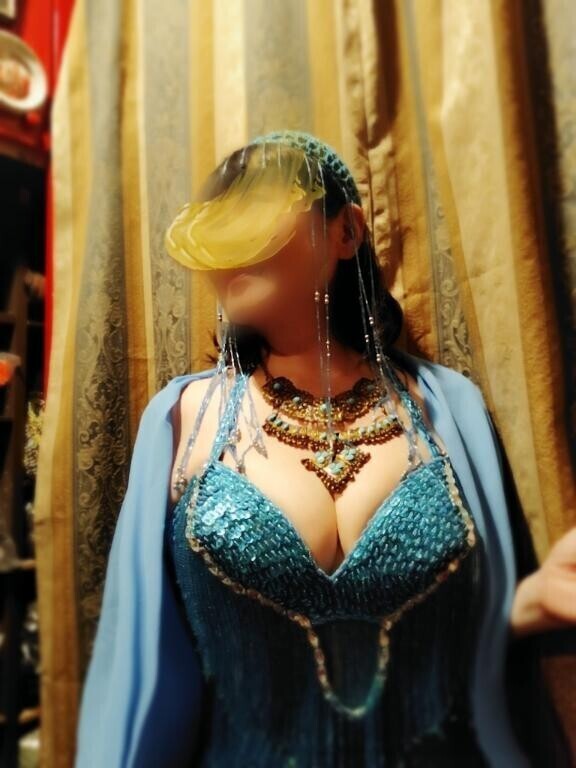 プリンセス結花原作『アラビアンナイト千一夜物語』も、早くも２話(笑)(笑)(笑)１話をご覧になっていない方は、どうぞ遡って、昨夜投稿の『初夜』の生々しいシーンを……『処女◯失』の瞬間をお楽しみいただけるとより楽しめるかと存じ上げ申し賜りまする所存でございます。。プリンセス結花の敬語がおかしいのは、アラビア生まれのためお許しくだされ………！ププーッッッ