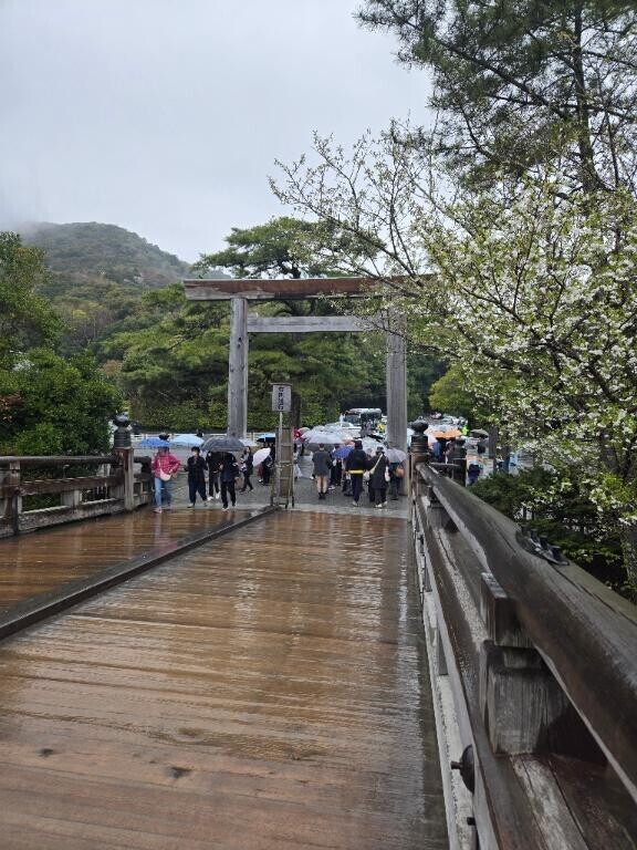 伊勢神宮へ