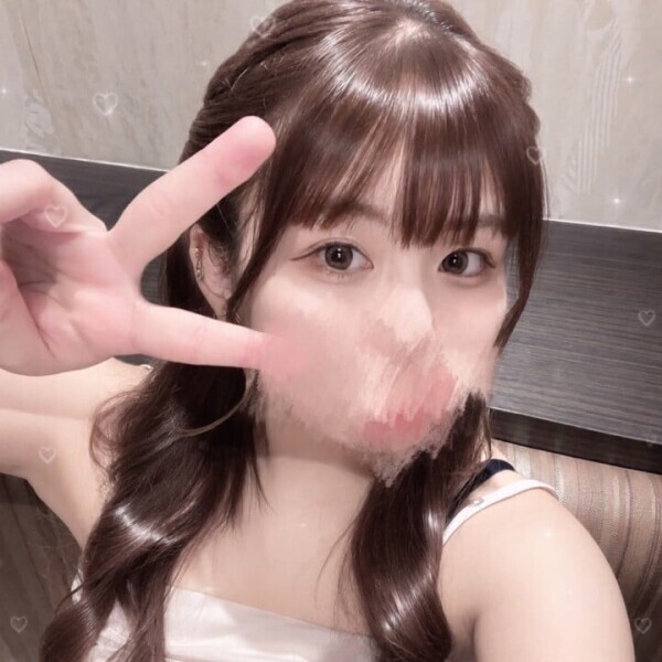 目元だけだしてみた🥺