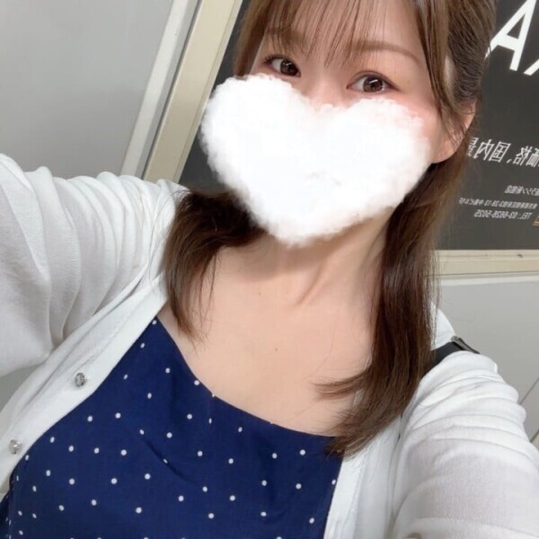 明日は15時から23時まで出勤✨