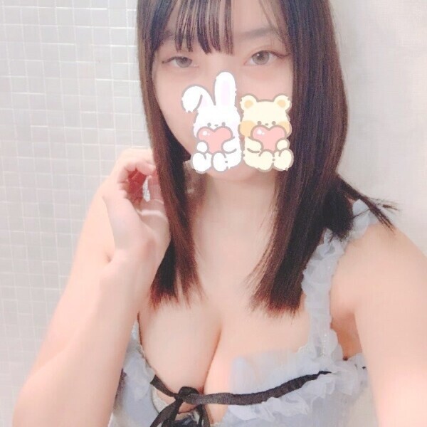 胸元が……😍