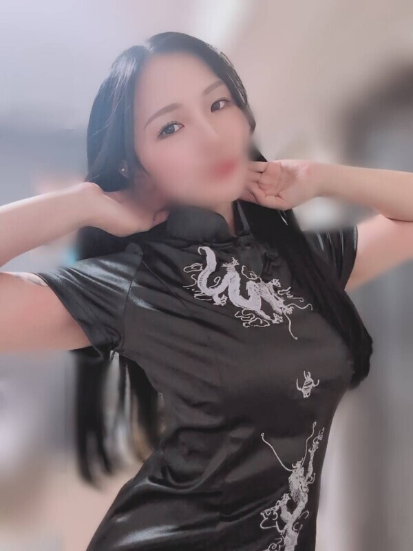 明日デビュー✨