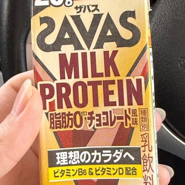りりあ🎀明日出勤します🤍