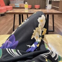 よな