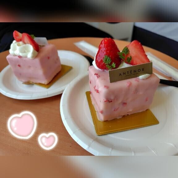 イチゴのケーキ？