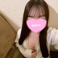 小鳥遊なこ