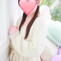 小鳥遊なこ